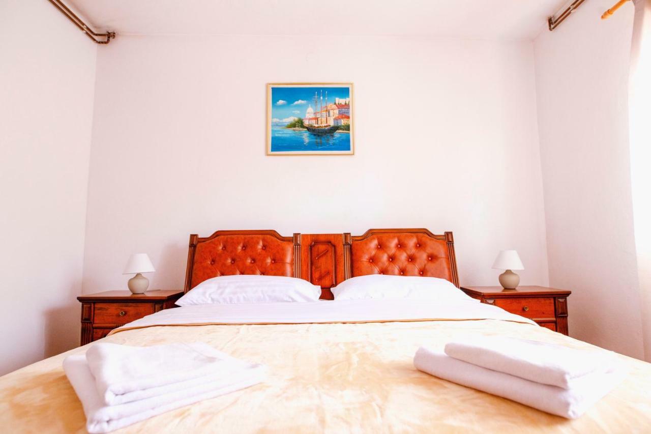 Family Silver Apartment Šibenik Екстериор снимка
