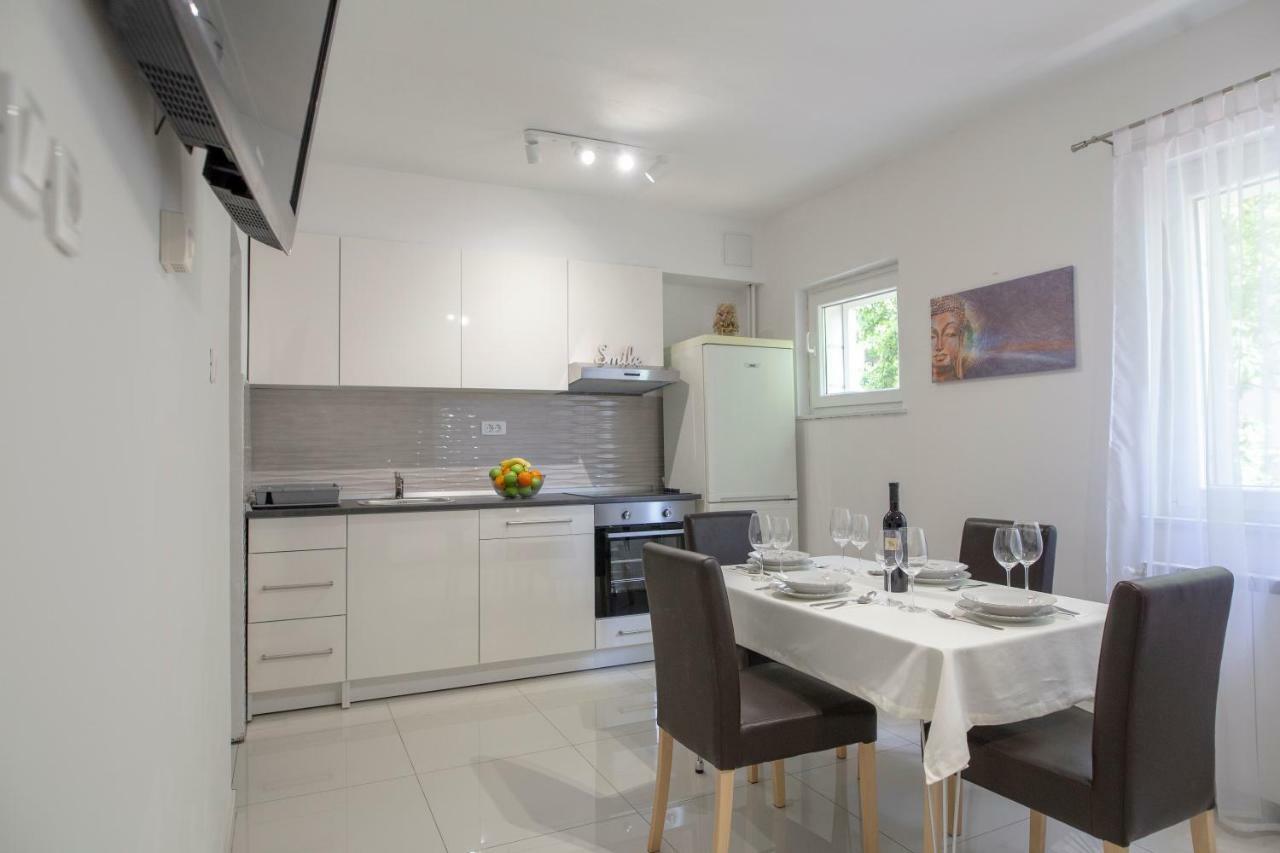 Family Silver Apartment Šibenik Екстериор снимка