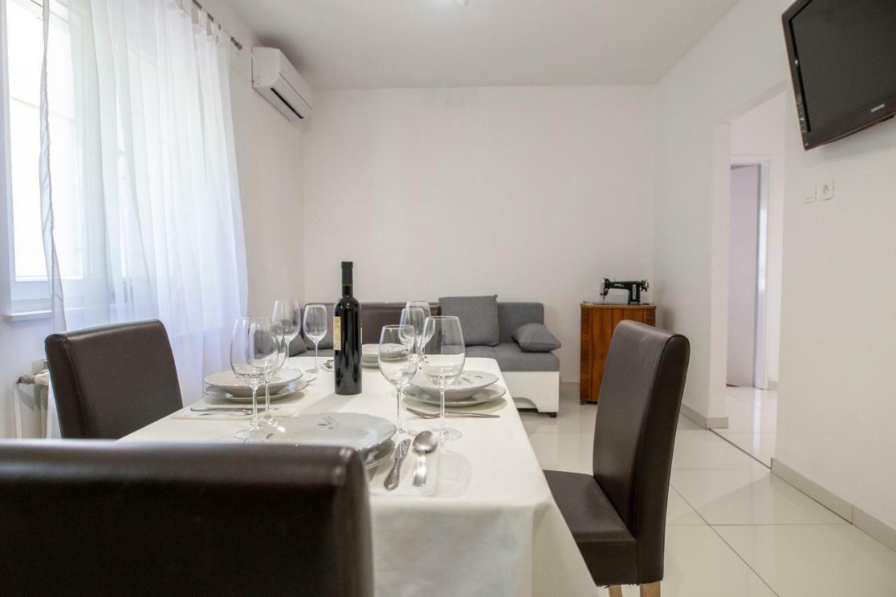 Family Silver Apartment Šibenik Екстериор снимка