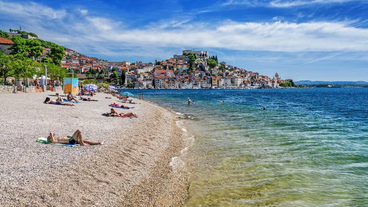 Family Silver Apartment Šibenik Екстериор снимка